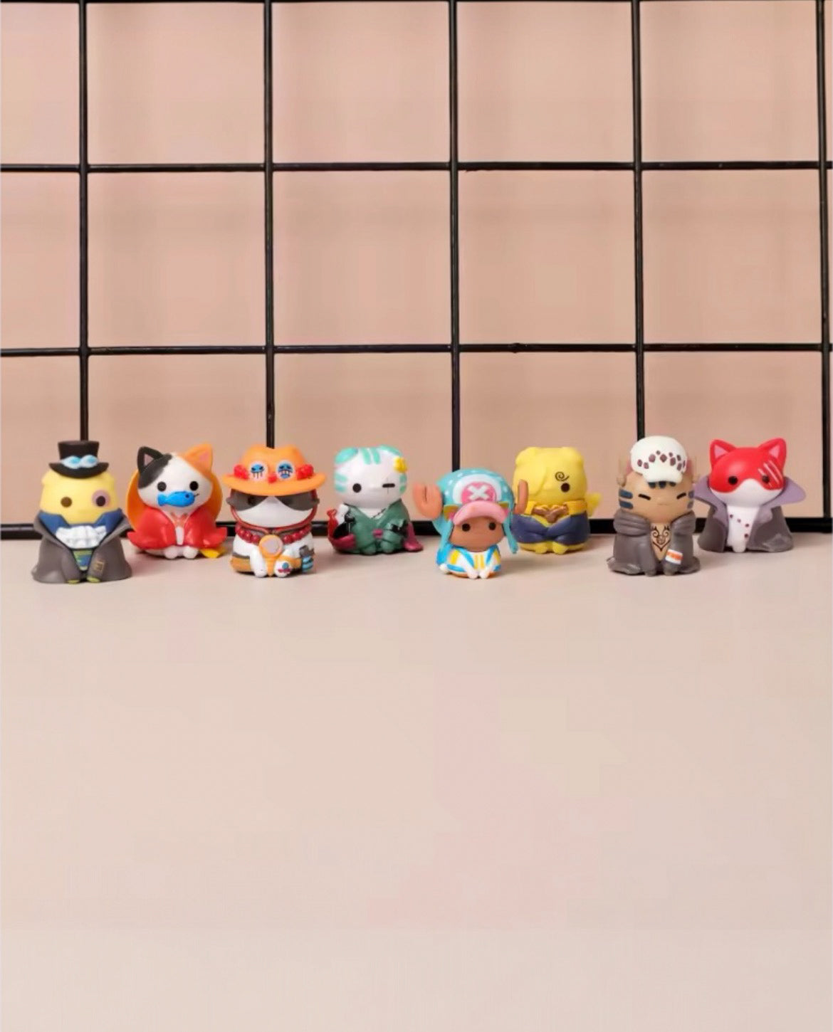 Set de 8 figuras gatitos One Piece 3 cm