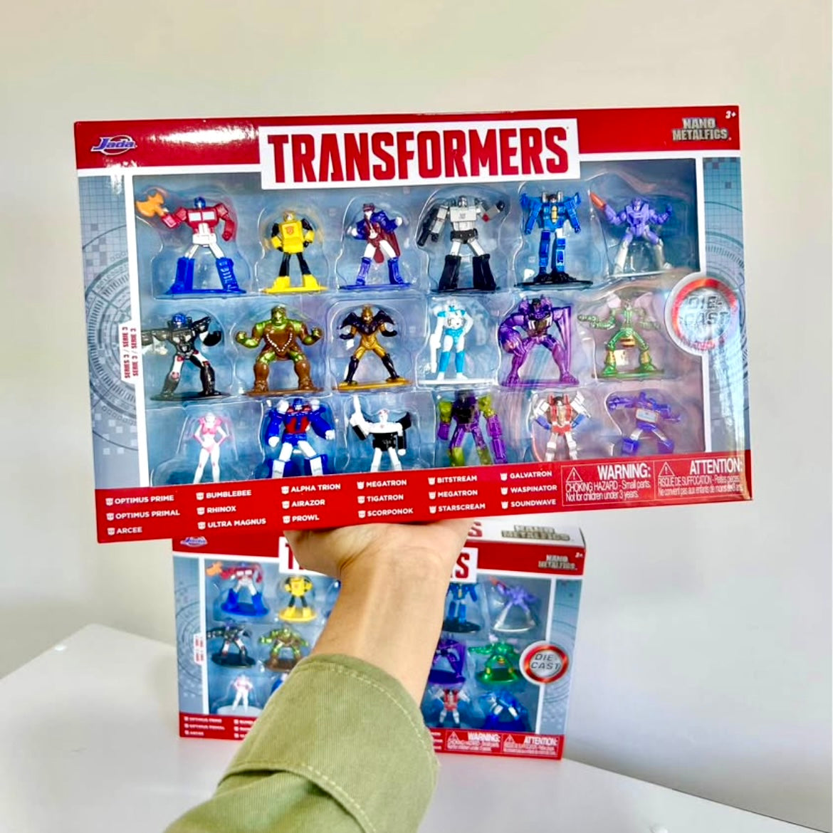 Pack original Transformers de 18 minifiguras metálicas coleccionables
