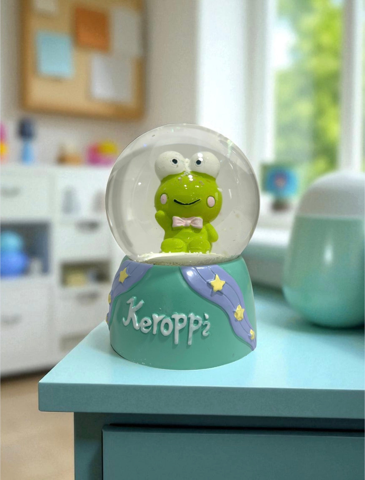 Esfera de nieve Keroppi 8 cm