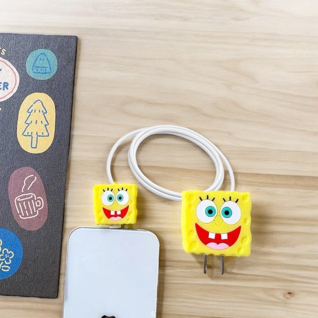 Set protector de cargador y cable celular Bob Esponja