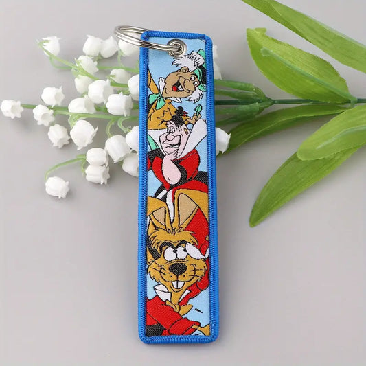 Llavero tejido Alicia en el País de las Maravillas