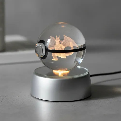 Lámpara Pokebola de Charizard