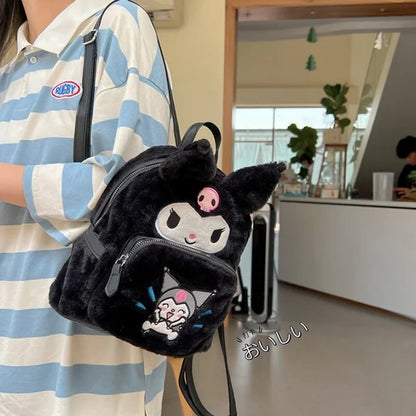 Bolso de Kuromi con correas ajustables