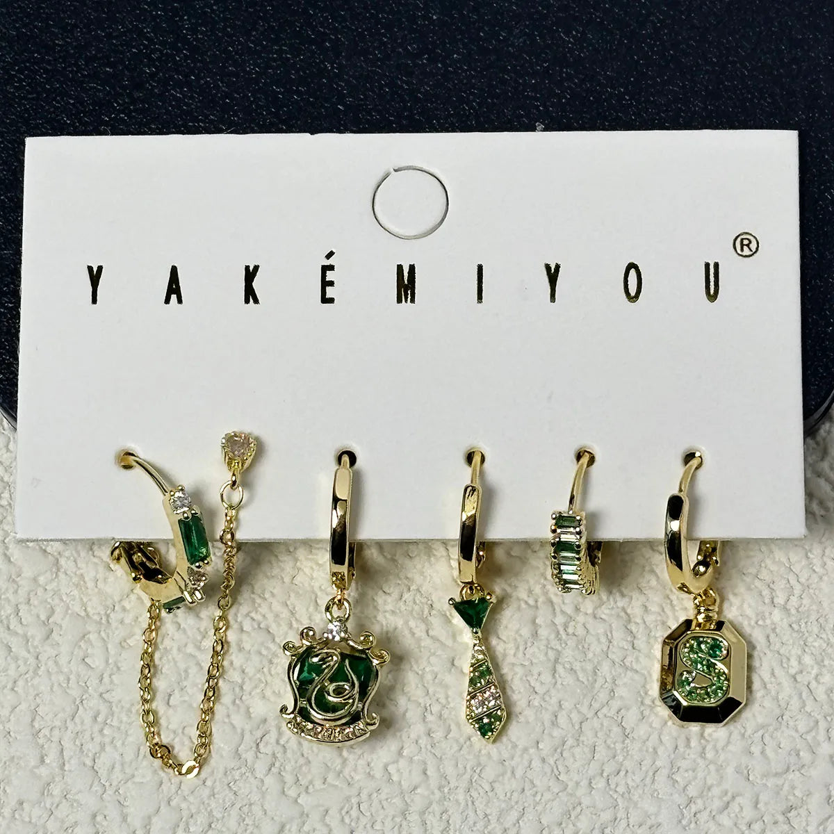 Set de 6 aretes Slytherin baño de oro 14k