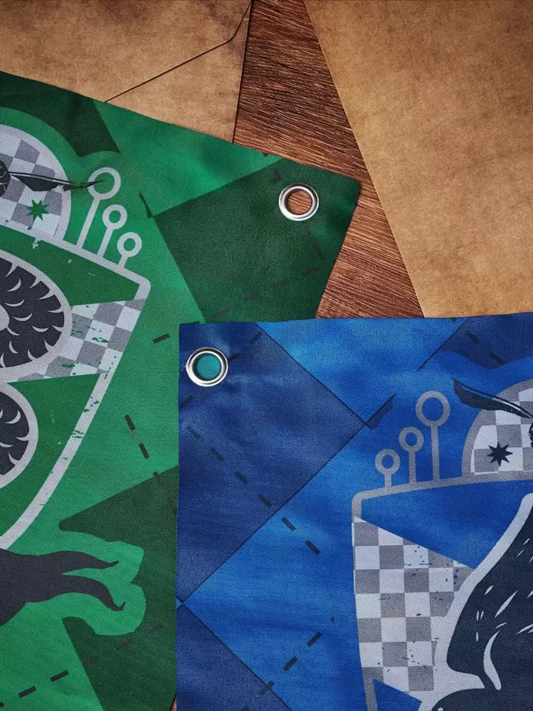 Set de 4 banderines casas Hogwarts 35 x 30 cm