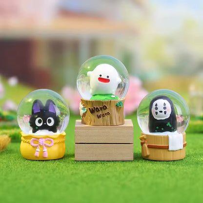 Cajita sorpresa esfera de cristal Studio Ghibli (1 Diseño al azar, sellado)