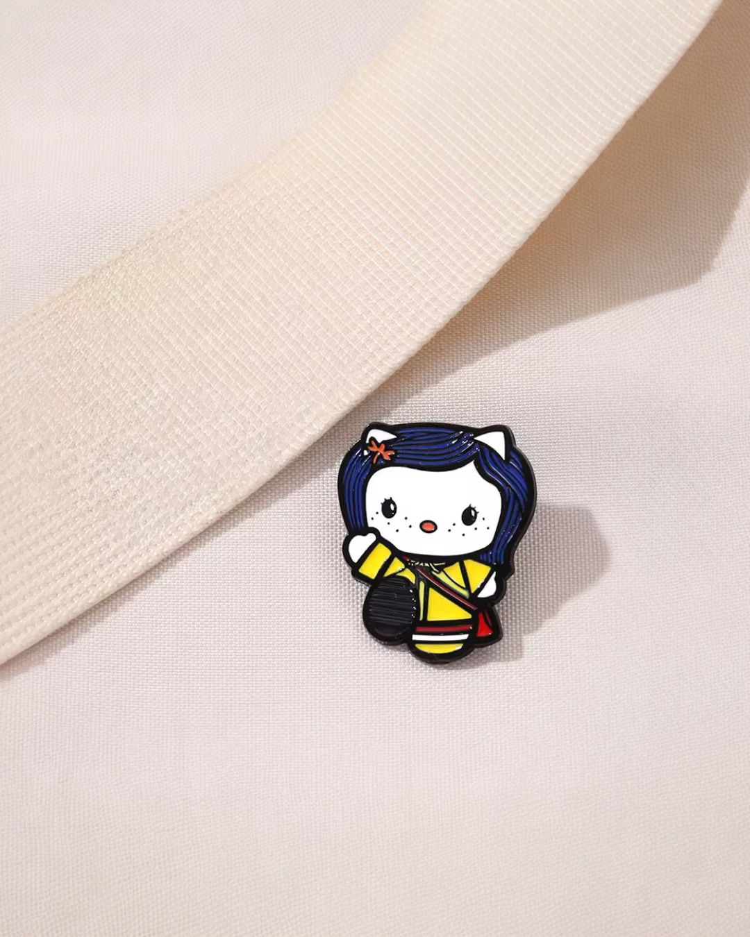 Pin Coraline x Hello Kitty