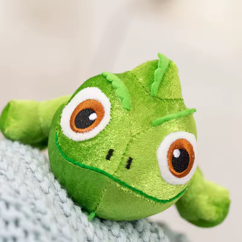 Peluche de Pascal con imán para el hombro