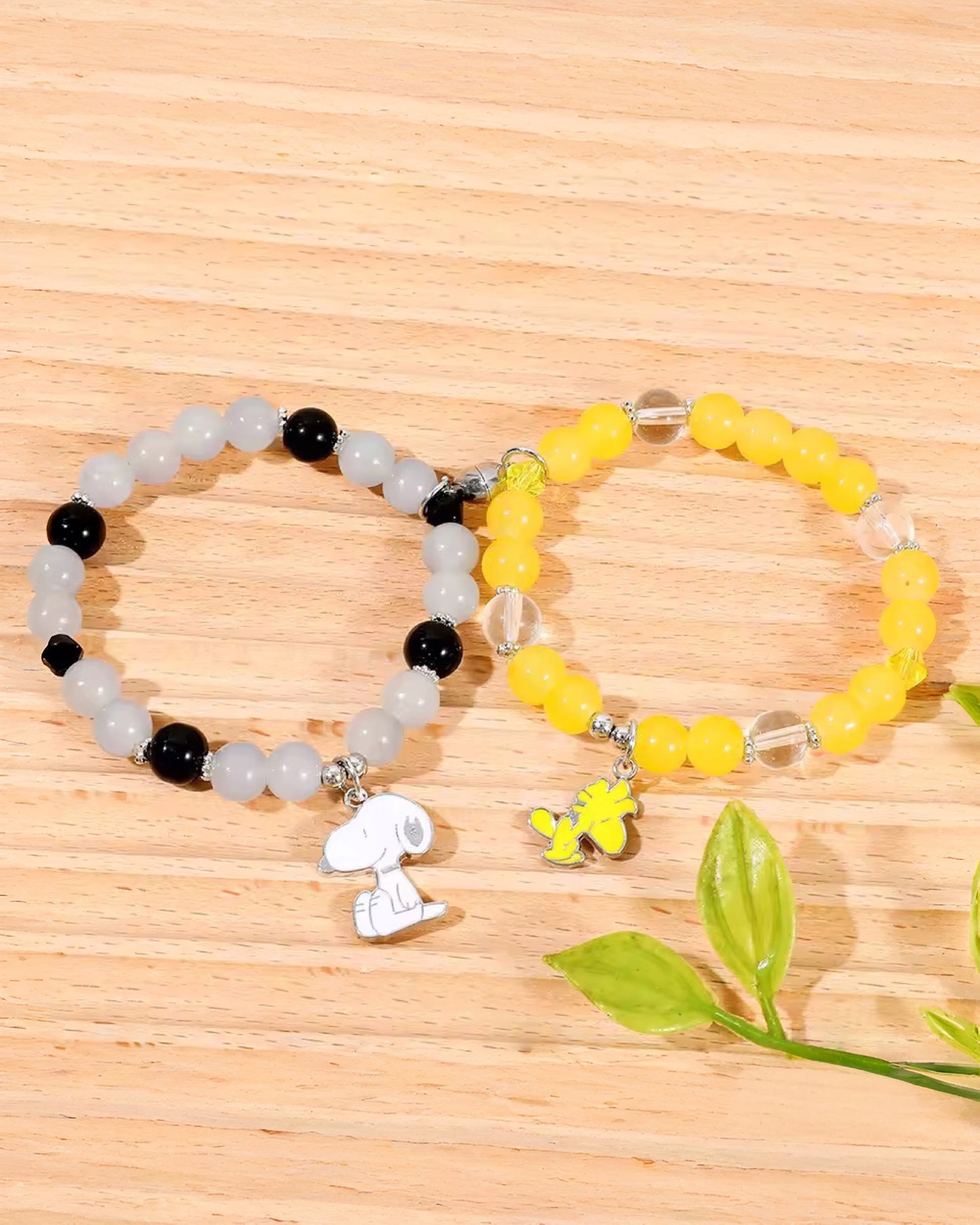 Set de pulseras Snoopy y Woodstock con imán