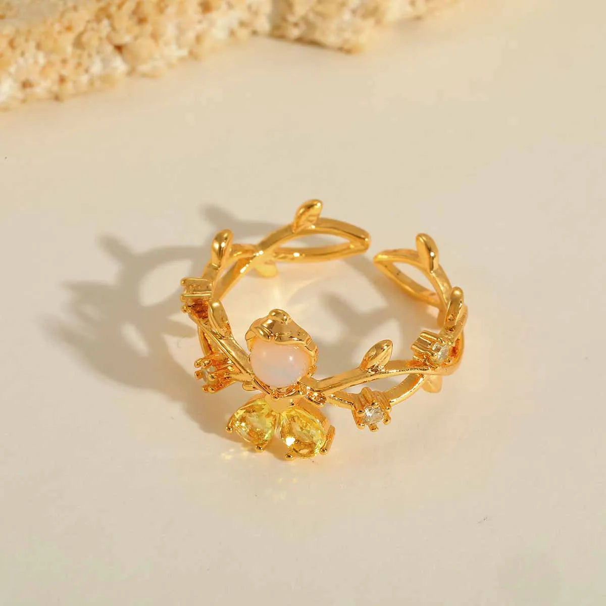 Anillo de Bella ajustable baño de oro 14k