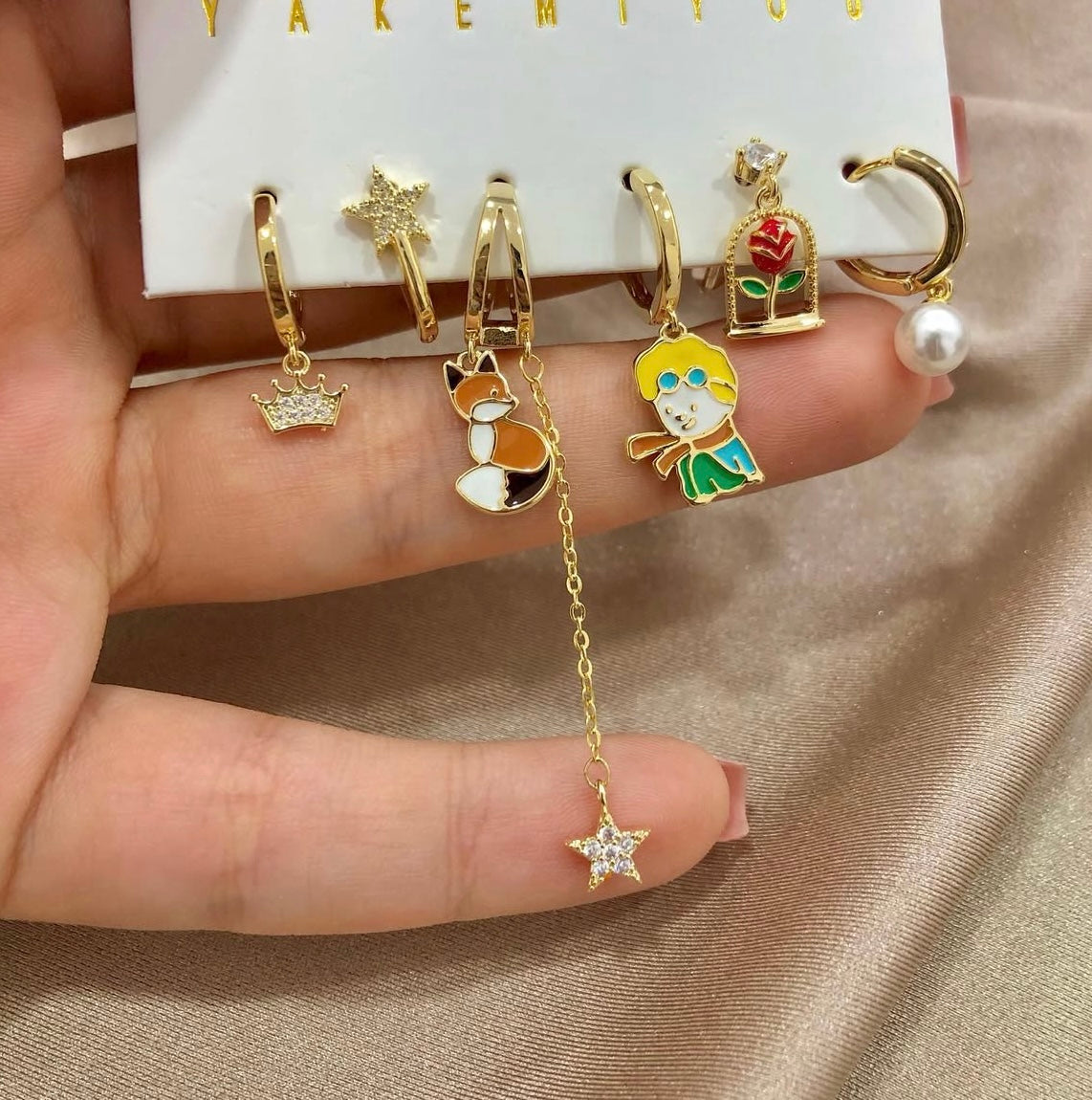 Set de aretes El Principito baño de oro 14k