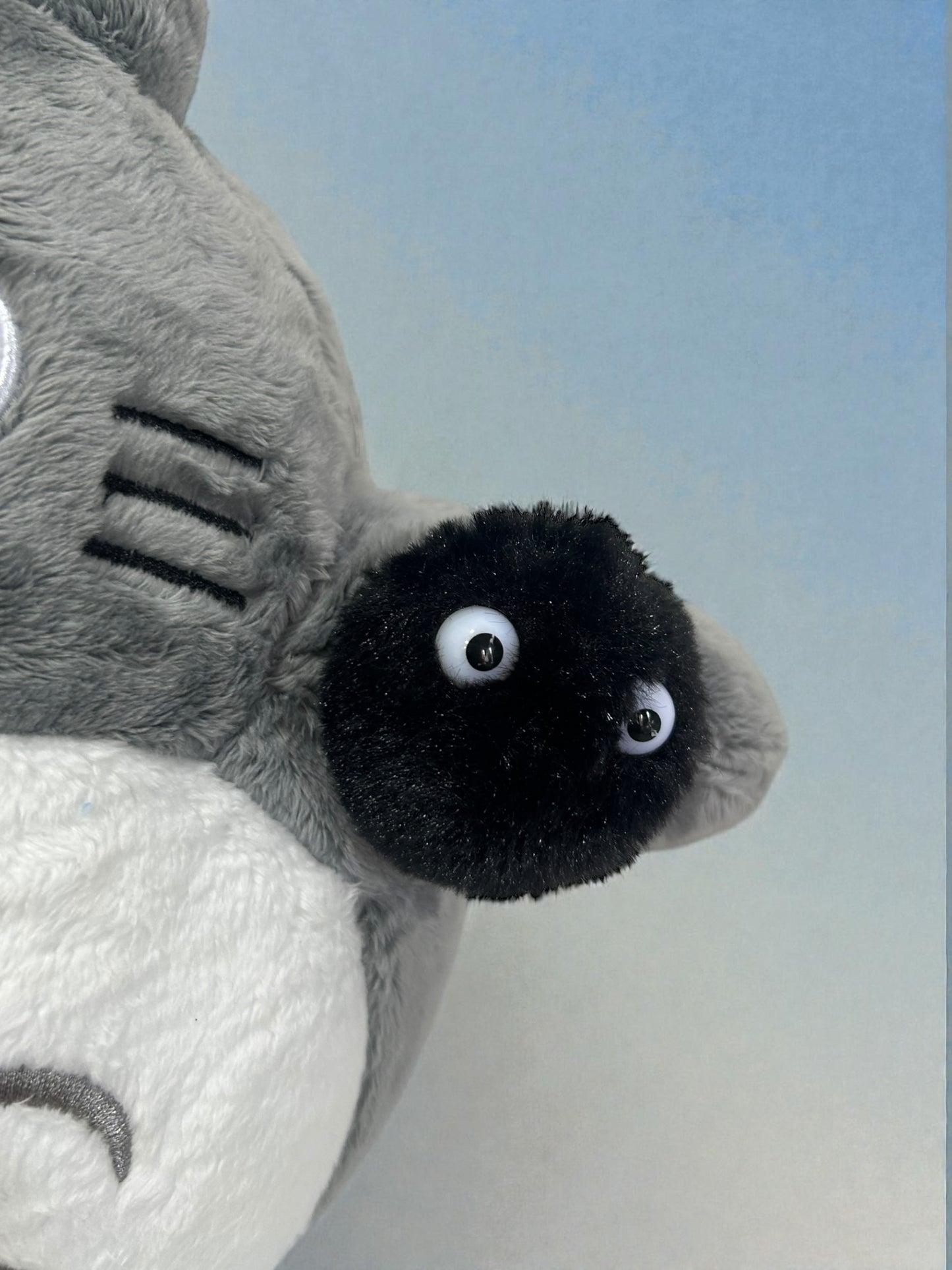 Peluche Totoro y susuwatari 35 cm
