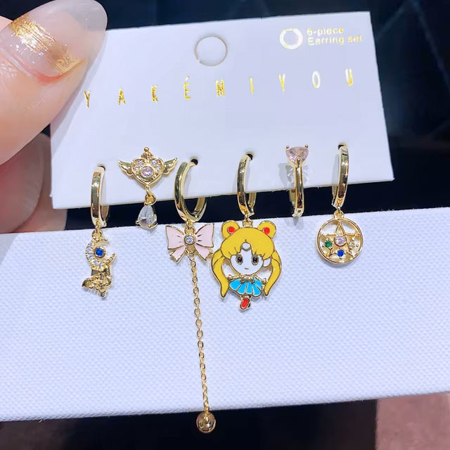 Set de aretes Sailor Moon baño de oro 14k