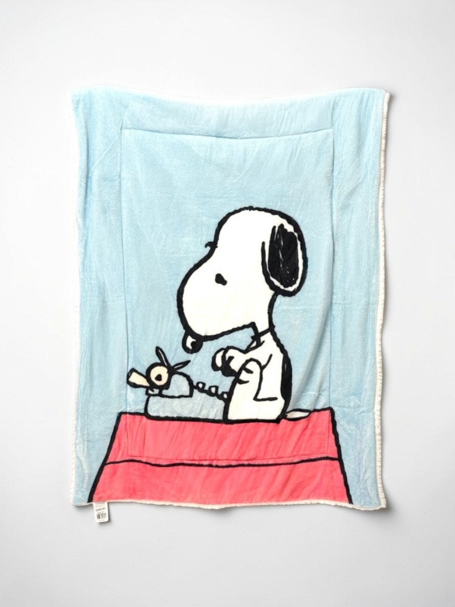 Cobijita original de Snoopy con reverso de “ovejita” 100 cm x 80 cm