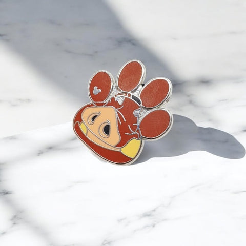 Pin Pumba Rey León