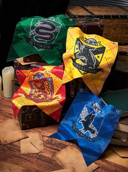 Set de 4 banderines casas Hogwarts 35 x 30 cm