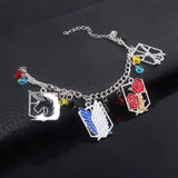 Pulsera dijes Attack on Titan